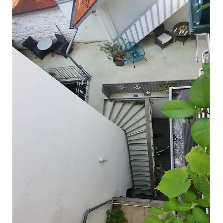 Seenaah Auf Der Insel לינדאו